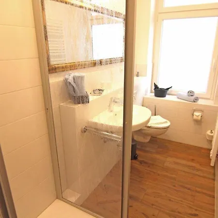 Kapitaenshaus-lassen-zimmer-kapitaen-blaubaer